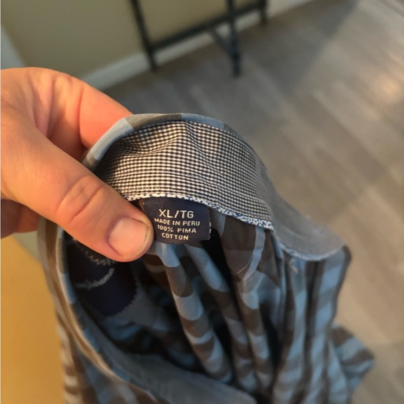 Size xl long sleeved men’s Tommy Bahama - Picture 3 of 3